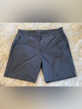 Vuori Men's Meta Shorts. Size 38. Style #V379